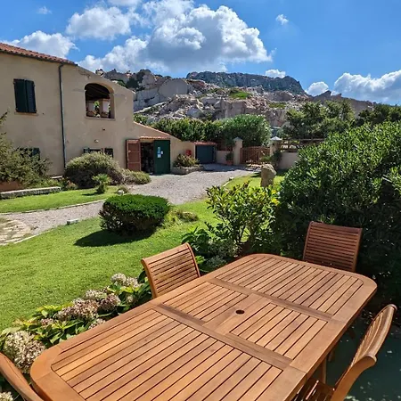 Апартаменты Principe E Principessa Della Cava - Sul Mare Ла-Маддалена